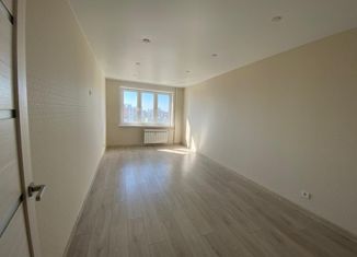 Продаю 1-ком. квартиру, 44 м2, Чебоксары, улица писателя Лаврентия Таллерова, 24, ЖК Солнечный Парк