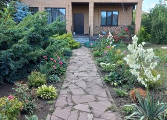 Продам дом, 180 м2, село Таврово, проспект Героев