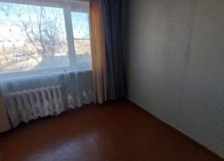 Продам 2-ком. квартиру, 43 м2, Элиста, 4-й микрорайон, 27, 4-й микрорайон