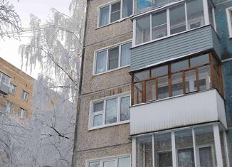 Продается двухкомнатная квартира, 47 м2, Новгородская область, улица Попова, 3