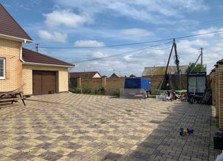 Продаю дом, 224 м2, село Азово, Садовая улица, 58