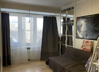 Продаю 3-ком. квартиру, 65 м2, Москва, Судостроительная улица, 8к1, метро Коломенская