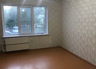 Продам 3-ком. квартиру, 63 м2, Омская область, проспект Комарова, 31