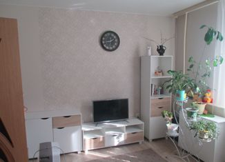 Трехкомнатная квартира на продажу, 65.4 м2, Большой Камень, улица Горького, 23