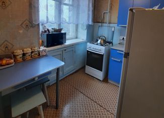 Продам 4-комнатную квартиру, 59.1 м2, Киров, Нововятский район, улица Кирова, 26