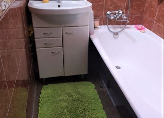 Четырехкомнатная квартира на продажу, 73.6 м2, посёлок Металлострой, Садовая улица, 20