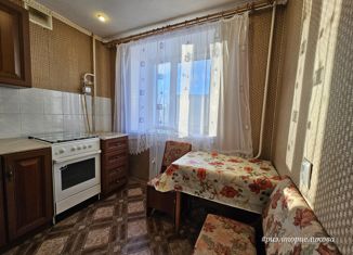 Продам однокомнатную квартиру, 30.3 м2, Мурманск, проспект Героев-Североморцев, 78к3