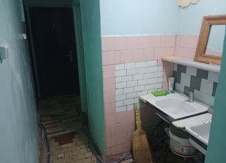 Продаю комнату, 14 м2, Нижневартовск, улица Маршала Жукова, 5