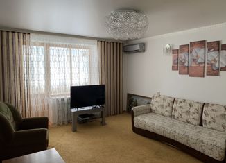 Продам 4-комнатную квартиру, 83 м2, Сальск, улица Тургенева, 23