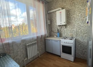 Продается 2-ком. квартира, 51 м2, Ясногорск, Южная улица, 6