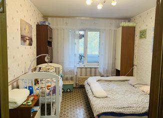 Двухкомнатная квартира на продажу, 50 м2, Тольятти, Полевая улица, 13, Комсомольский район