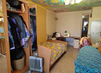 Продается однокомнатная квартира, 30.9 м2, посёлок городского типа Лучегорск, 2-й микрорайон, 7