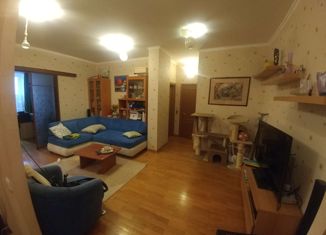 Продам 3-комнатную квартиру, 88 м2, Москва, улица Генерала Антонова, улица Генерала Антонова, 7