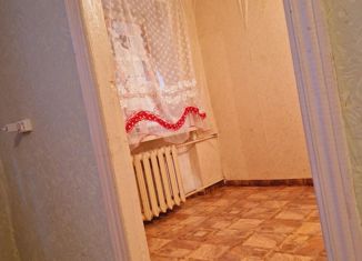 2-комнатная квартира на продажу, 42.7 м2, Мурманск, улица Адмирала Флота Лобова, 1