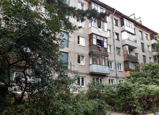 Трехкомнатная квартира на продажу, 58 м2, рабочий посёлок Малаховка, Михневское шоссе, 15/2