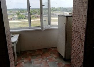 Продам 2-комнатную квартиру, 46 м2, посёлок Возрождение, улица Максима Горького, 7