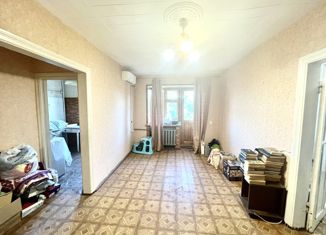 Двухкомнатная квартира на продажу, 41.3 м2, Астрахань, площадь Шаумяна, 13, Кировский район