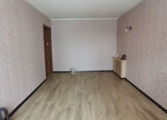Продажа 2-комнатной квартиры, 43 м2, Магаданская область, проспект Карла Маркса, 80