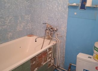 Продаю 1-комнатную квартиру, 31 м2, Озёрск, улица Бажова, 32