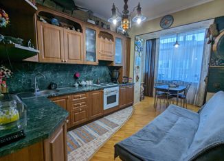 Продается двухкомнатная квартира, 58.5 м2, Ставропольский край, улица Ленина, 484А