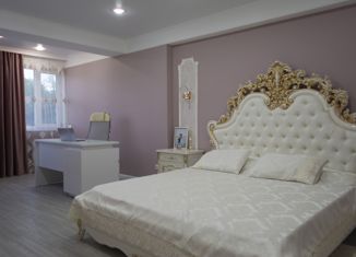 Продажа 4-комнатной квартиры, 92 м2, село Раздольное, Тепличная улица, 65к2