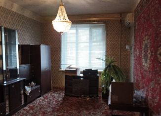 Продажа 2-комнатной квартиры, 55.7 м2, Волгоград, улица 40 лет ВЛКСМ, 10