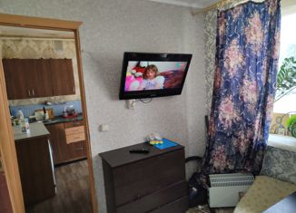 Продаю однокомнатную квартиру, 30 м2, Череповец, улица Ломоносова, 8