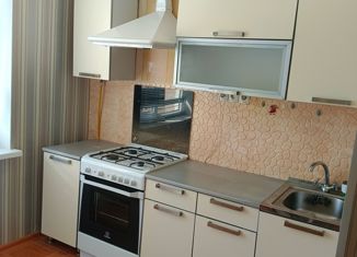 Продам 1-ком. квартиру, 32.5 м2, Псковская область, Коммунальная улица, 75