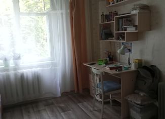 Продам 3-ком. квартиру, 65 м2, село Визинга, улица Дружбы, 20