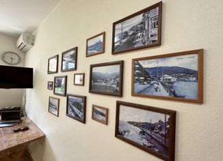 Продажа 2-комнатной квартиры, 41.2 м2, посёлок городского типа Гурзуф, улица Строителей, 11Г