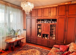 Продаю 2-ком. квартиру, 37 м2, Москва, 2-я Хуторская улица, 20, станция Дмитровская