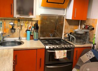 Продам 3-комнатную квартиру, 52 м2, Москва, улица Молдагуловой, 30, улица Молдагуловой