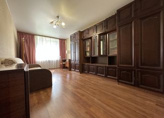 Продам 2-ком. квартиру, 42.9 м2, Санкт-Петербург, улица Карбышева, 8, улица Карбышева