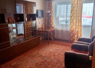 Сдам в аренду однокомнатную квартиру, 43 м2, Санкт-Петербург, улица Оптиков, 47к3