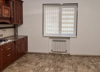 Продаю 3-ком. квартиру, 183 м2, городской округ Магас, улица Дошлако Мальсагова, 46