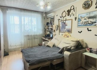 Продается двухкомнатная квартира, 50.3 м2, посёлок городского типа Красная Горбатка, Комсомольская улица, 95