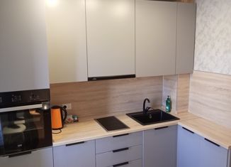 Продам 3-ком. квартиру, 59.4 м2, поселок городского типа Карымское, Верхняя улица, 2