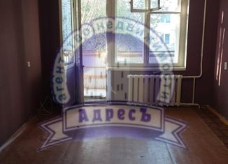 Двухкомнатная квартира на продажу, 44 м2, Северск, Южный проезд, 15