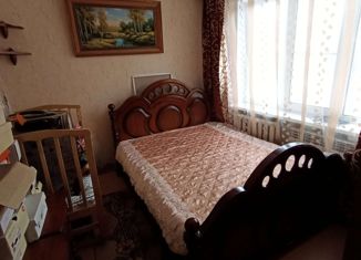 Продаю четырехкомнатную квартиру, 60 м2, Кинешма, улица Воеводы Боборыкина, 4