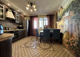 Продается 3-комнатная квартира, 105 м2, Москва, улица Главмосстроя, 5, метро Говорово