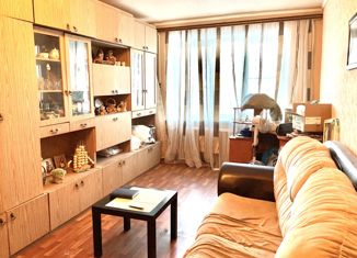 Продается двухкомнатная квартира, 43.8 м2, Волжский, улица Пушкина, 92