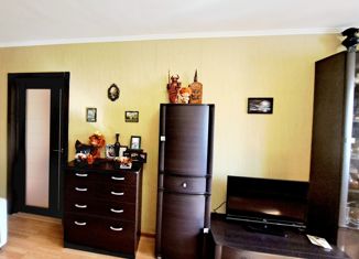 Продается 2-ком. квартира, 42 м2, Курск, Ендовищенская улица, 2