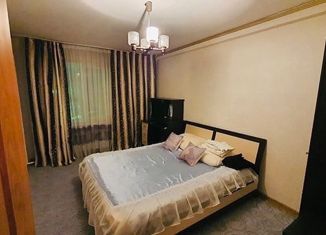 Продам 3-ком. квартиру, 69 м2, Новокубанск, Пионерская улица, 3