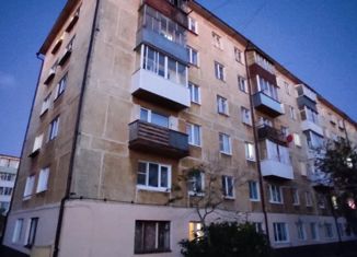 Продажа двухкомнатной квартиры, 43.2 м2, Алапаевск, улица Мира, 19