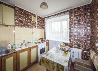 Продажа двухкомнатной квартиры, 41.4 м2, Омская область, Иртышская набережная, 48