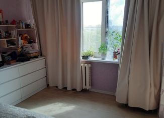 Продаю трехкомнатную квартиру, 58.5 м2, Усинск, улица Нефтяников, 42