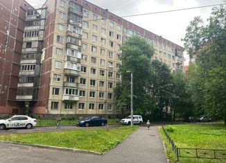 Продаю квартиру студию, 13.3 м2, Санкт-Петербург, улица Асафьева, 10, метро Проспект Просвещения