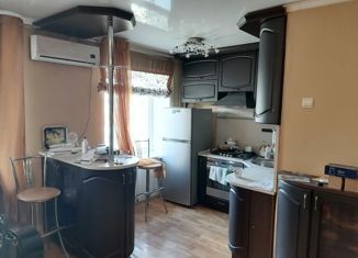 Сдача в аренду 2-ком. квартиры, 45 м2, Алексин, улица Мира, 24