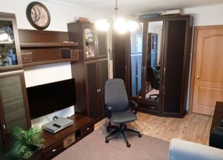 Продается трехкомнатная квартира, 61.3 м2, Санкт-Петербург, улица Шелгунова, 6к1, улица Шелгунова