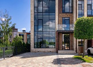 Продаю таунхаус, 175 м2, посёлок городского типа Сириус, Общинная улица, 30